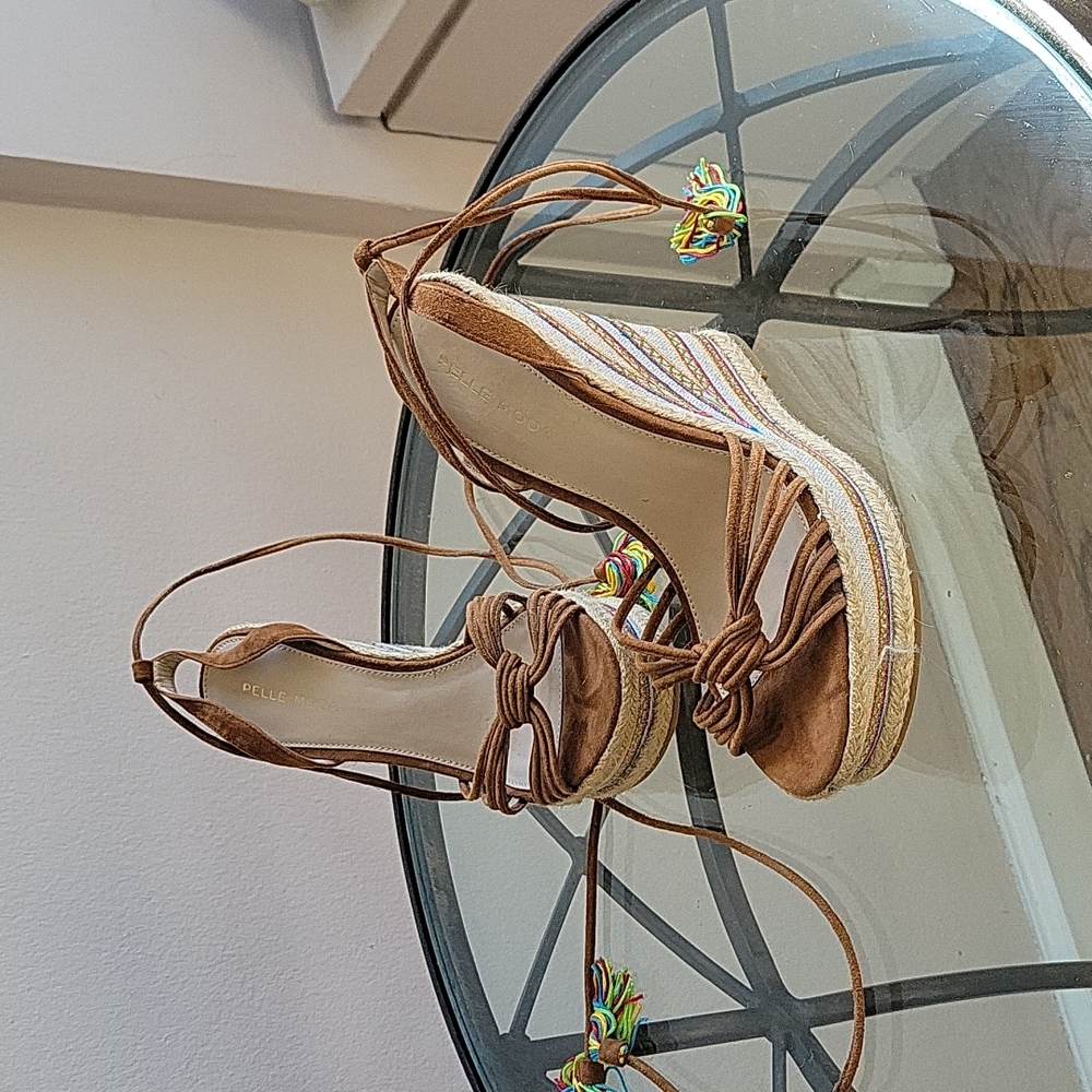 Pelle Moda Onos Platform Wedges Brand new.  Size 7.5